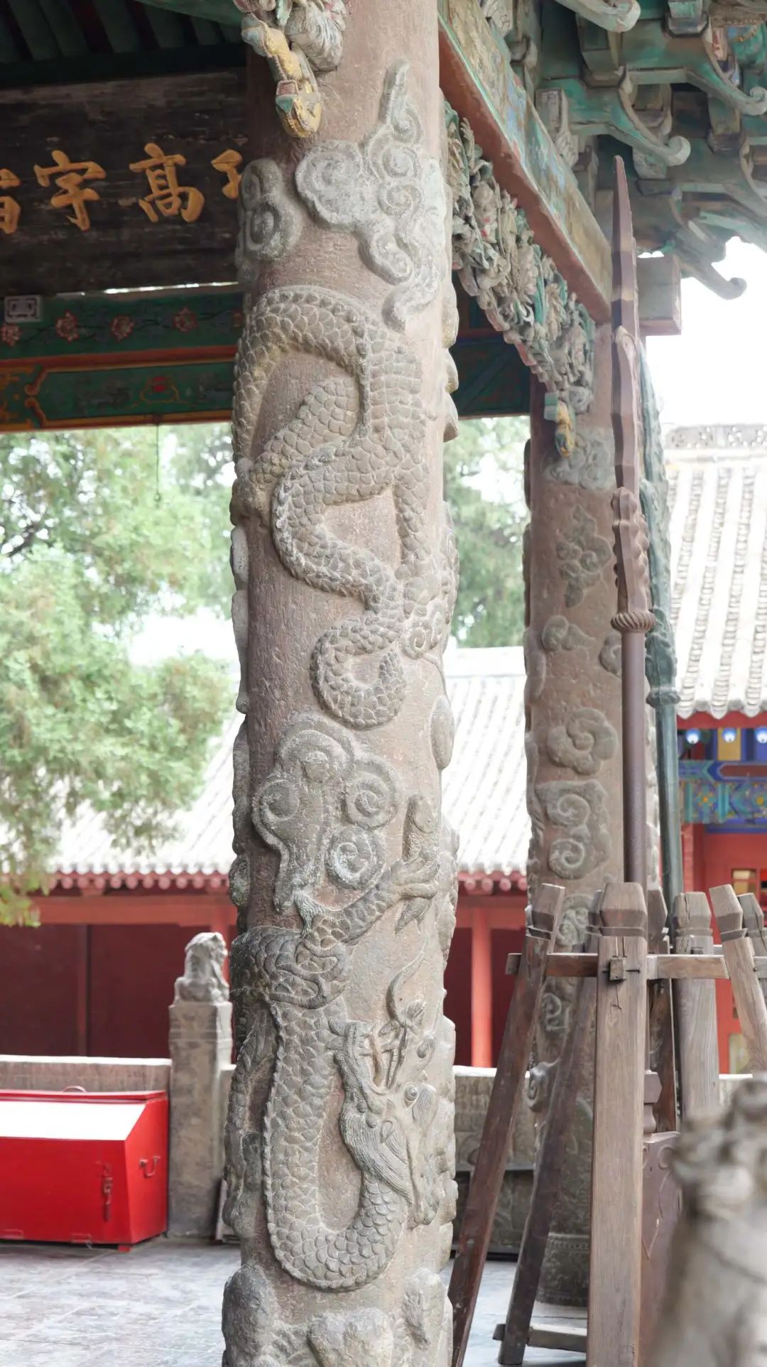 DƬ